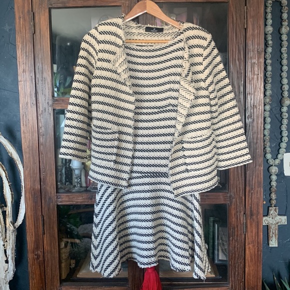 Compagnia Italiana black + cream dress suit- jacket is a large - dress is small - Picture 1 of 9